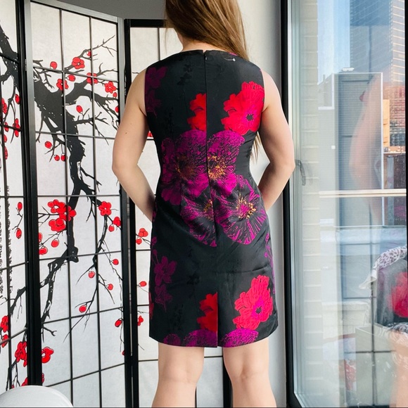 Tahari Satin Silk Chintz Floral Bodycon Wrap Knot Sleeveless Shaper Pencil Dress - Picture 8 of 16